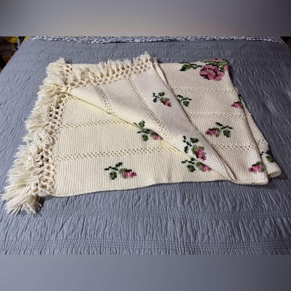 Handmade Vintage Crocheted  Throw